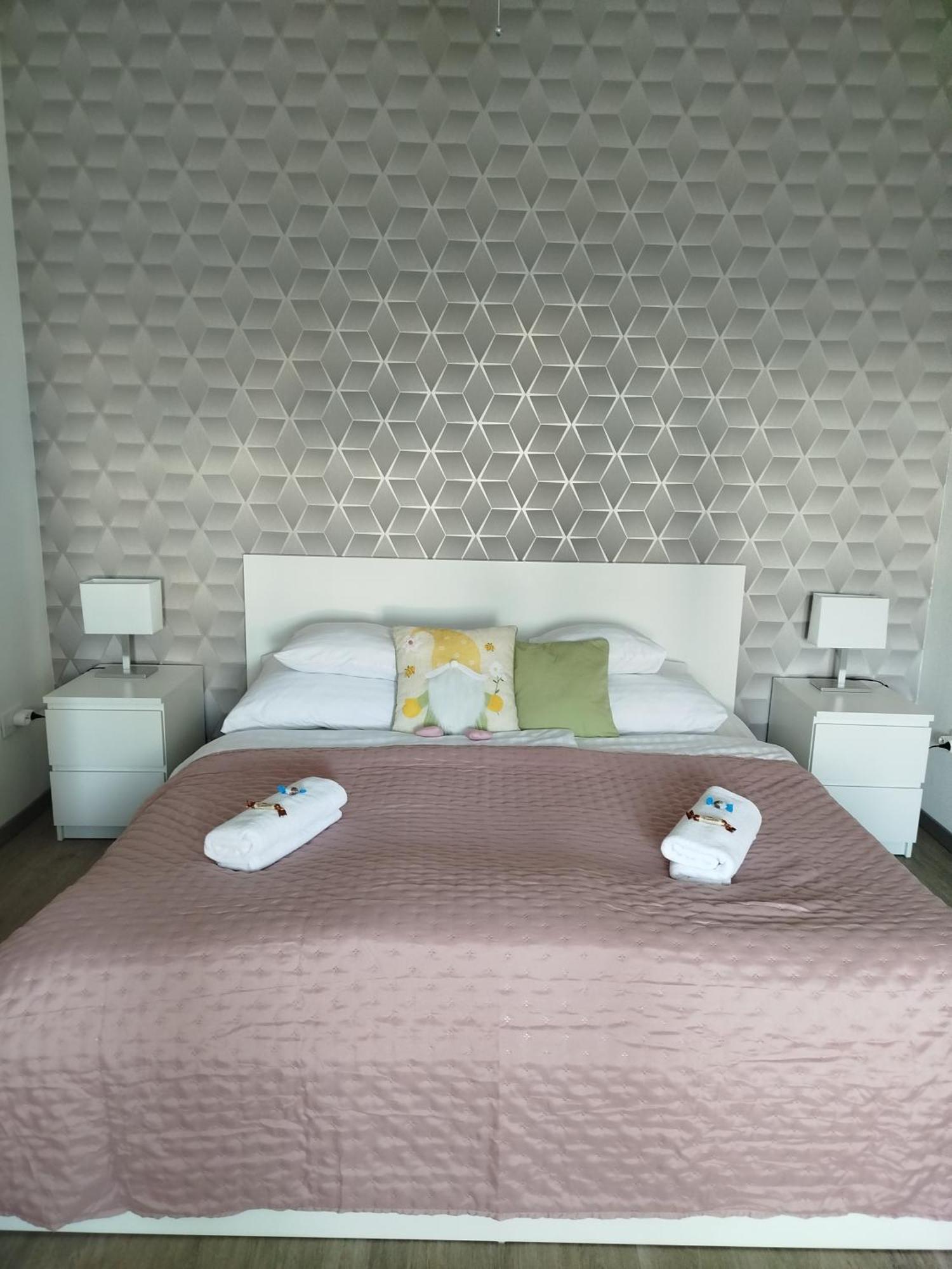 Lady Mabel'S Apartment Near To Arena, Puskas Stadion And City Park, With Guarded Parking Place Будапешт Экстерьер фото